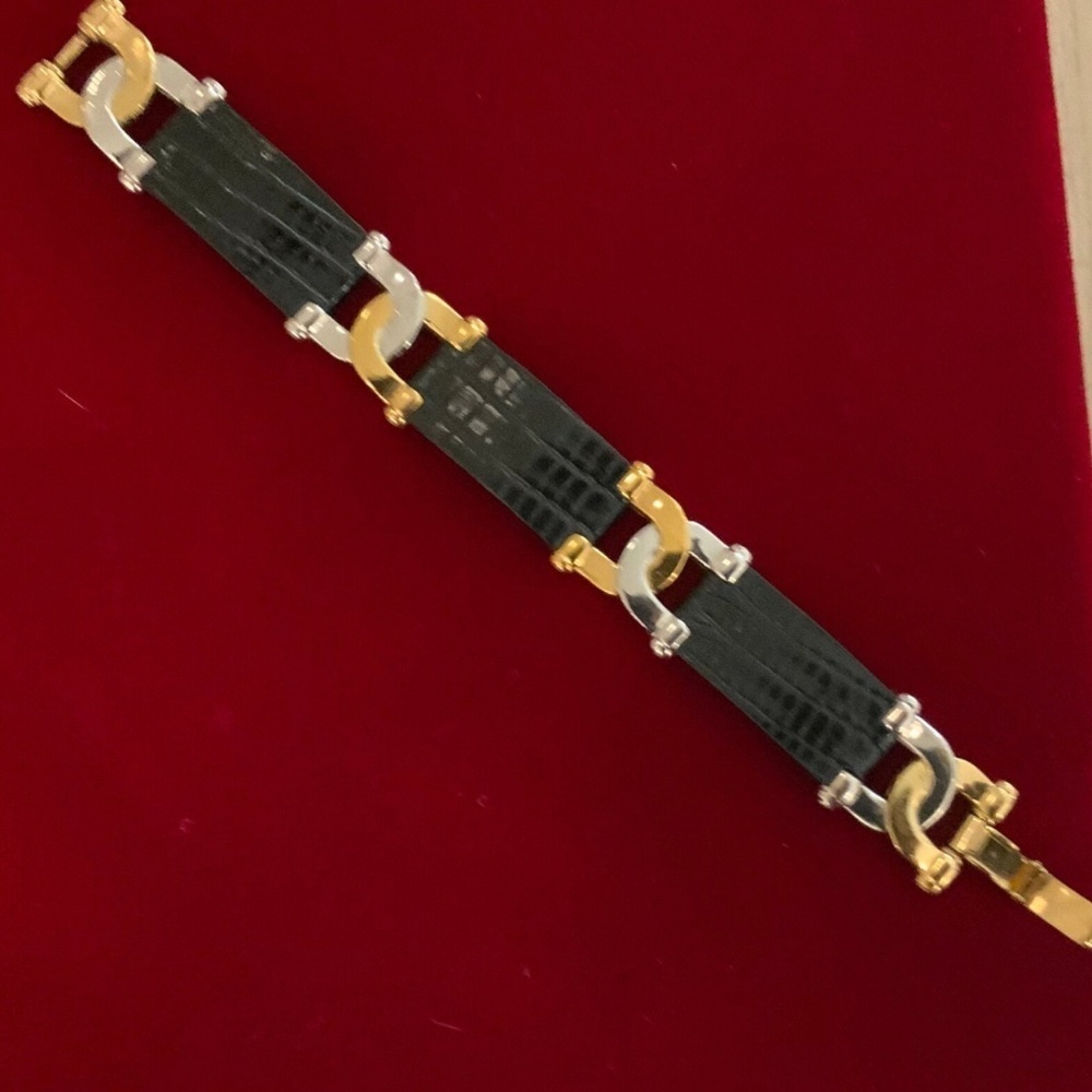 Burberry leather and metal vintage bracelet